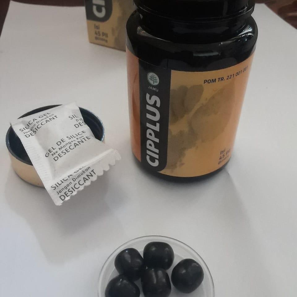 CIPPLUS PIL HITAM