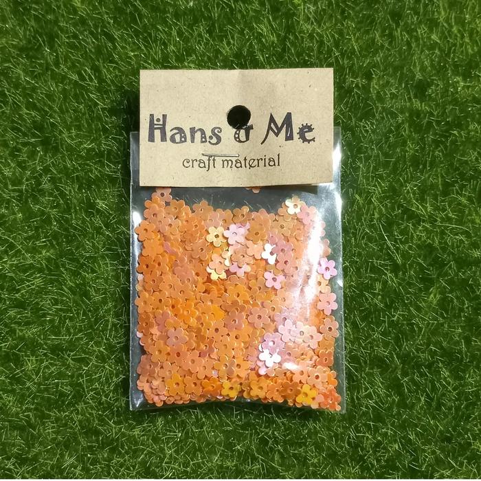 Gambar Payet Manik Bunga Rumput Mini 5mm Oren Gradasi dari Hans and Me Kota Administrasi Jakarta Barat Tokopedia