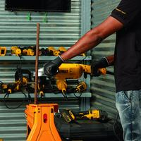 Gambar Dewalt Large Angle Grinder / Gerinda Tangan Listrik 180mm 2200Watt DWE493 dari Dewalt ID Kota Administrasi Jakarta Barat 4 Tokopedia