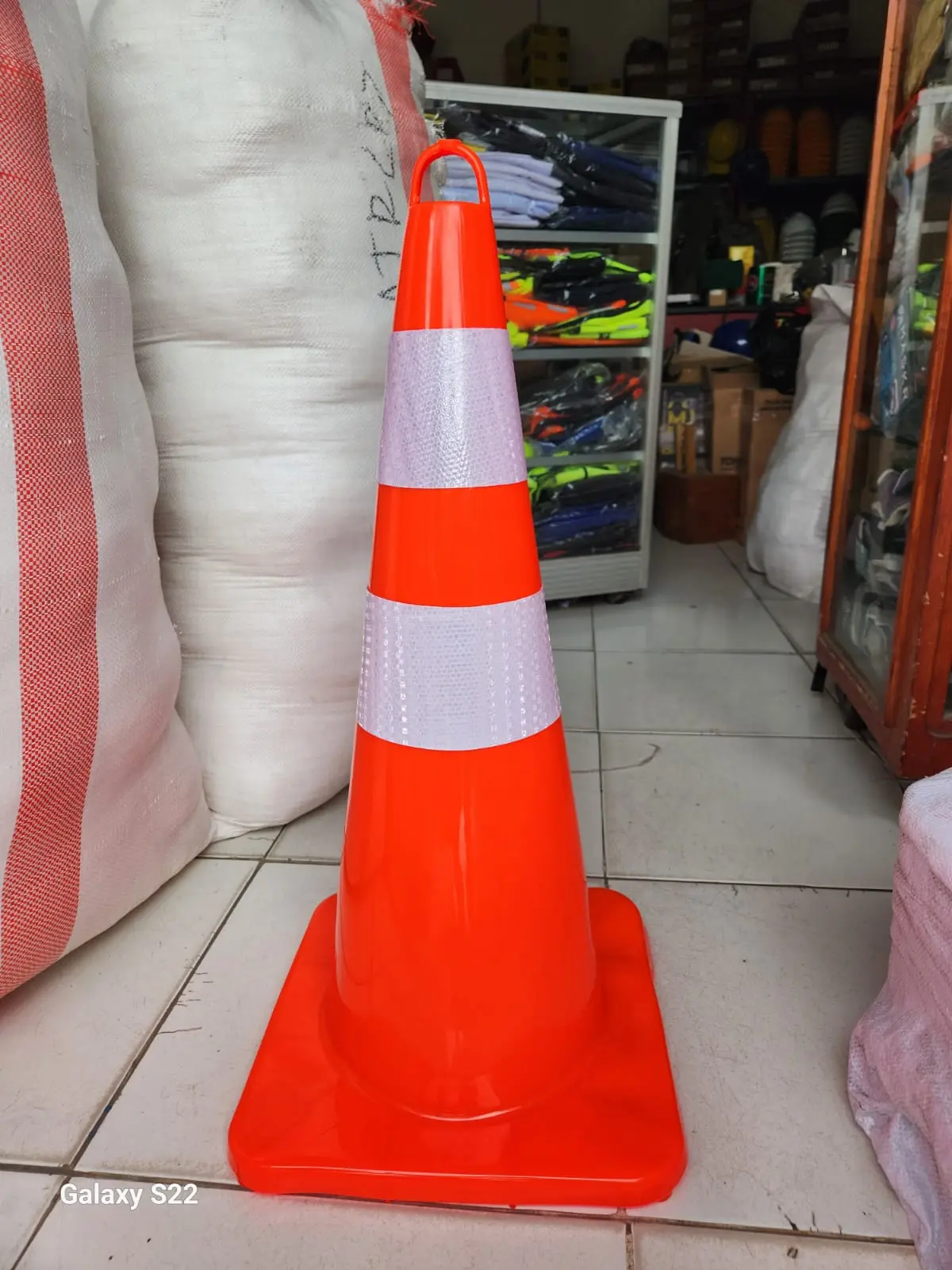 Safety Traffic Cone Orange PVC Karet 70 70cm cm / Kerucut Lalu Lintas  Kuat Murah