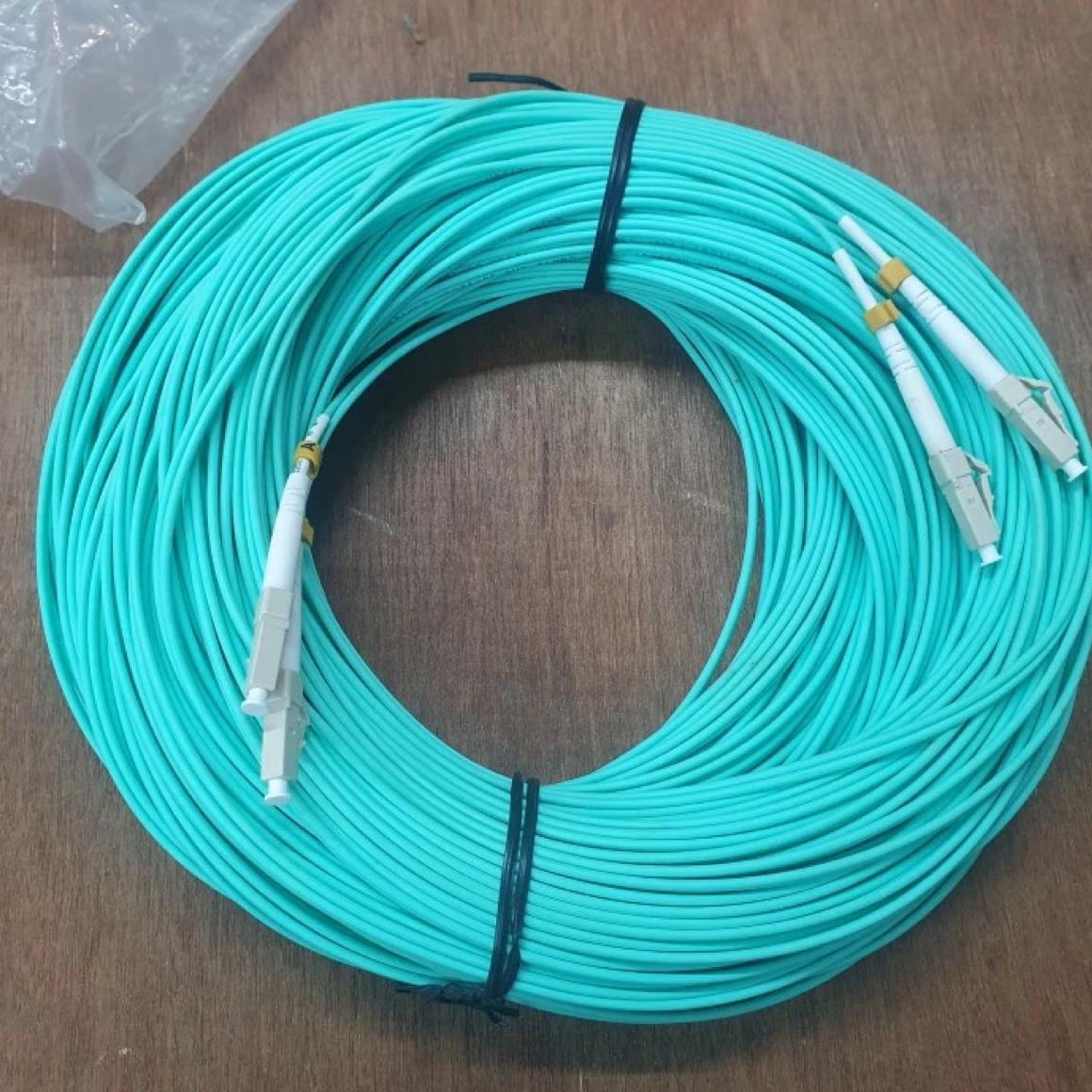 Kabel Fiber Optic OM3 LC to LC Multimode Duplex 70 M Patch Cord