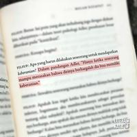 Gambar Buku The Courage To Be Disliked berani tidak disukai Ichiro Kishimi dan Fumitake Koga dari Literasi Kata Kota Yogyakarta 3 Tokopedia