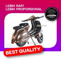 Gambar Miniatur Vespa Coklat/Natural Kualitas 1 dari miniaturjogja Kab. Sleman 2 Tokopedia