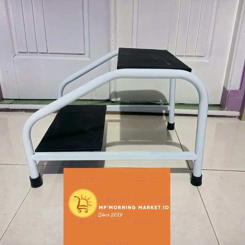 Tangga Bantu Pasien,Pootstep/Tangga Rumah Sakit 1