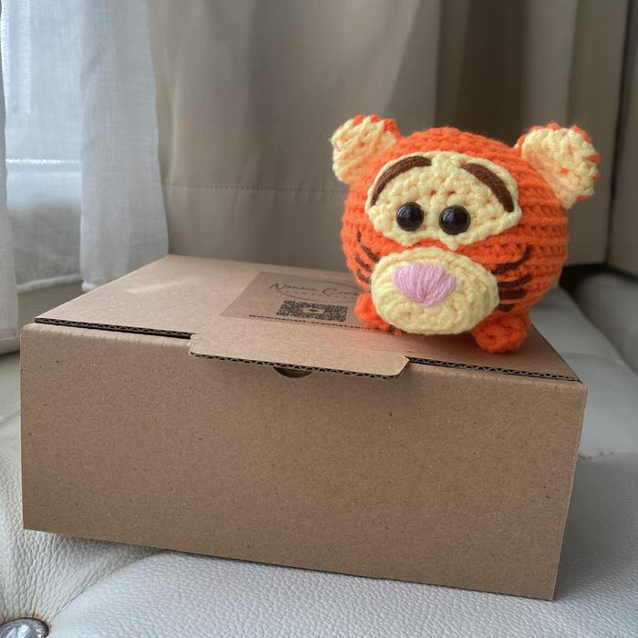Gambar DIY Kit untuk amigurumi (boneka rajut) Tsum tsum Tigger dari Nanari Crochet Kota Medan Tokopedia