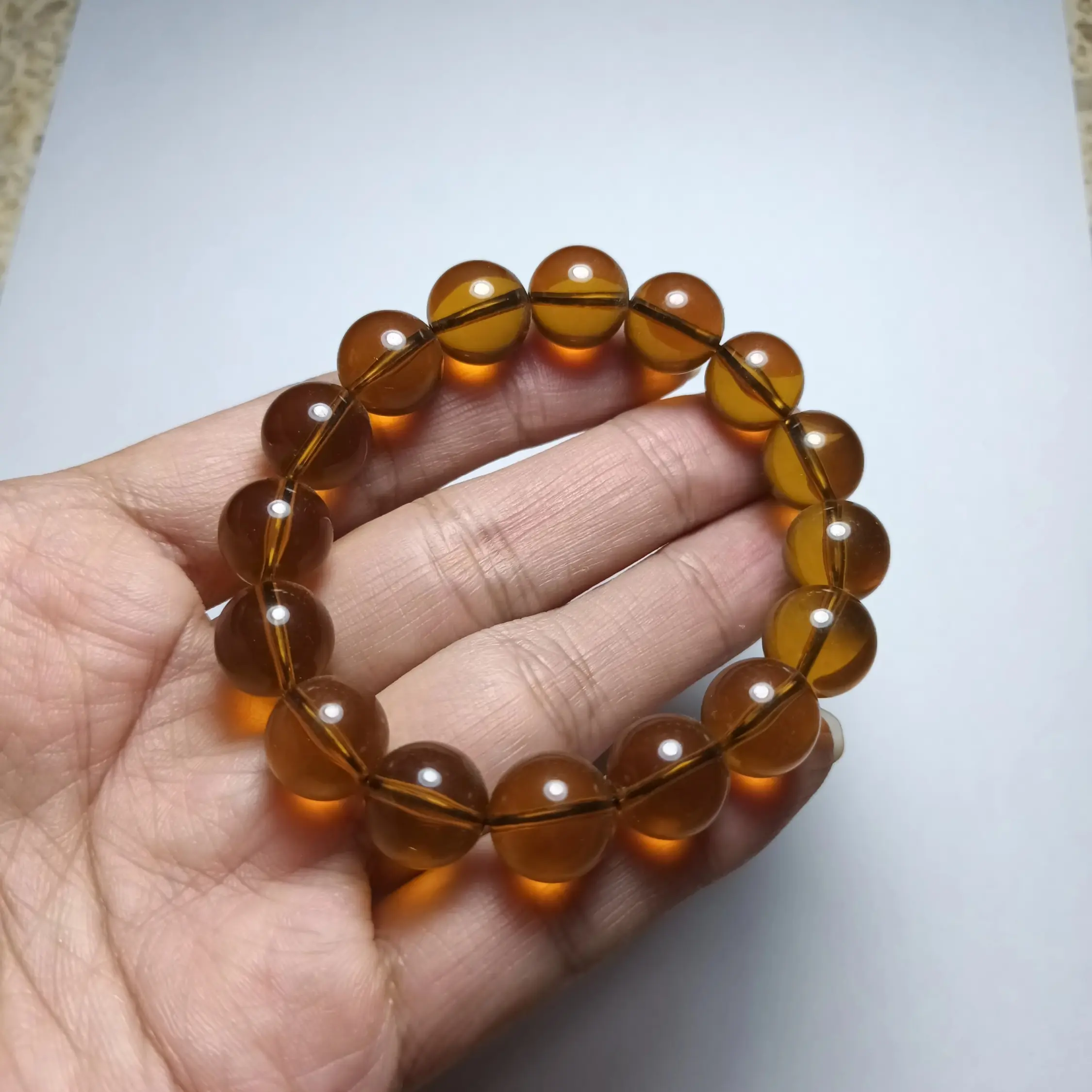 Gelang amber 12mm, warna coklat