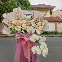 Gambar Buket Bunga Anggrek Premium Orchid Hand Bouquet Korean Style Wisuda Ulang Tahun Anniversary Gaby Bella Florist dari Gaby Bella Florist Kota Administrasi Jakarta Selatan 2 Tokopedia