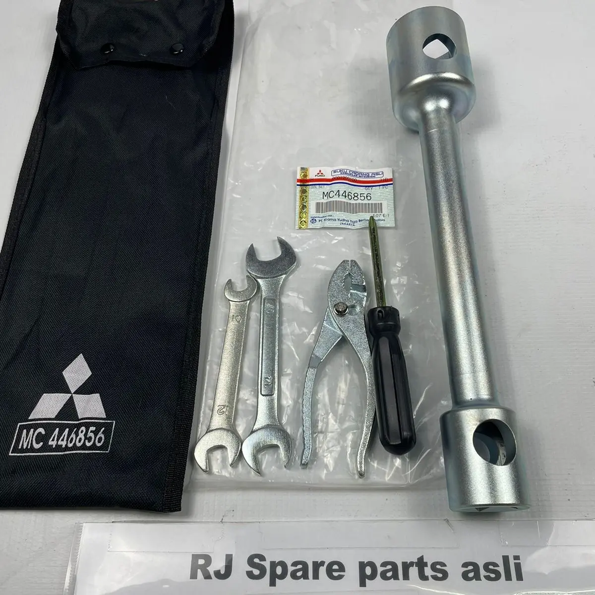 Kunci Roda set canter double ps 125 dan 136 original KTB | MC446856