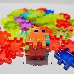 250Gram Kubus mini 2,5cm/mainan puzzle plastik mini