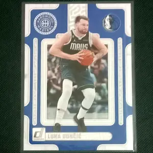 Kartu Basket Luka Doncic NBA Hoops Insert
