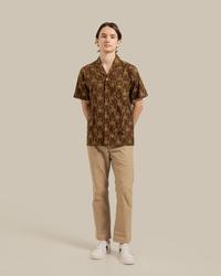 Gambar Batik Fractal Kala Kemeja Pria Lengan Pendek - S dari Batik Fractal Kota Bandung 1 Tokopedia