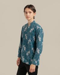 Gambar Batik Fractal Prabaswara Kemeja Pria Lengan Panjang - L dari Batik Fractal Kota Bandung 4 Tokopedia