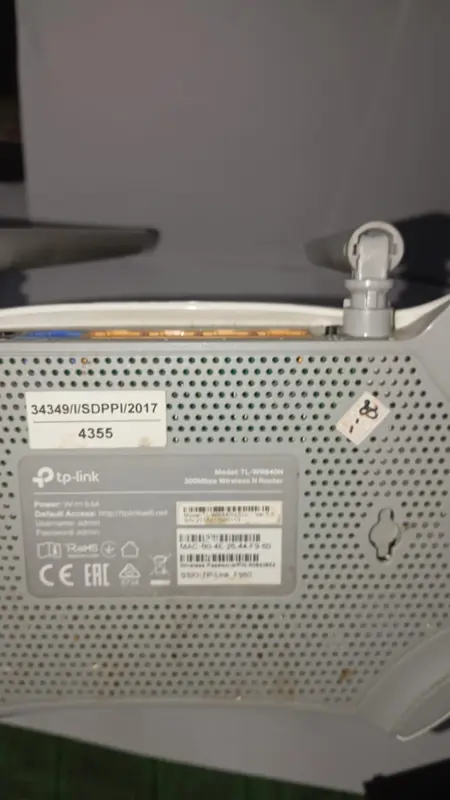 TP LINK TL-WR840N 300 Mbps Wireless N Router 4