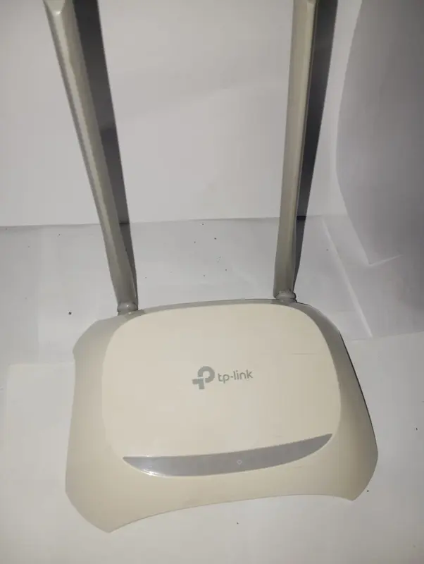 TP LINK TL-WR840N 300 Mbps Wireless N Router 7