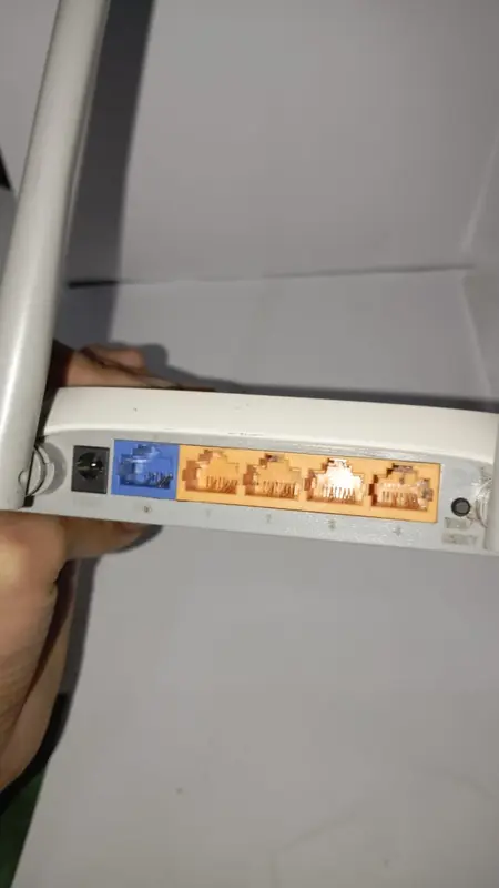 TP LINK TL-WR840N 300 Mbps Wireless N Router 3