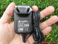 Gambar Charger Hape RAZR V3 V3i Jadul Mini USB Barang Langka dari CNC phoneshop Kota Administrasi Jakarta Pusat 2 Tokopedia