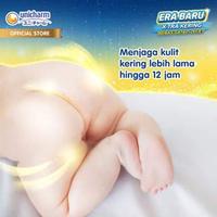 Gambar MamyPoko X-tra Kering L 28 - Popok Bayi Celana - 4 Packs Karton dari Unicharm Official Store Kab. Tangerang 4 Tokopedia
