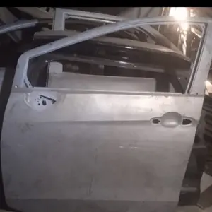 Pintu depan Nissan Livina 2019 up/ kiri