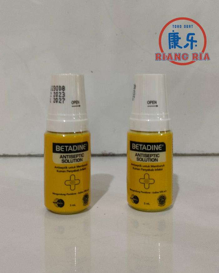 Gambar BETADINE SOLUTION Obat Luka Antiseptik 5ml Antiseptik untuk Membunuh Kuman Penyebab Infeksi Mengandung Povidone-Iodine 10% dari TO Riang Ria Kota Administrasi Jakarta Utara Tokopedia