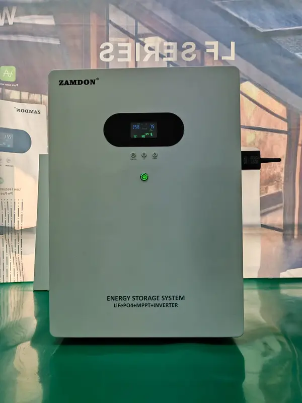 All in One Paket PLTS Offgrid Portable 2.2kW/3kW/5kW PSW 220V With Lithium Battery MPPT High Performance 3