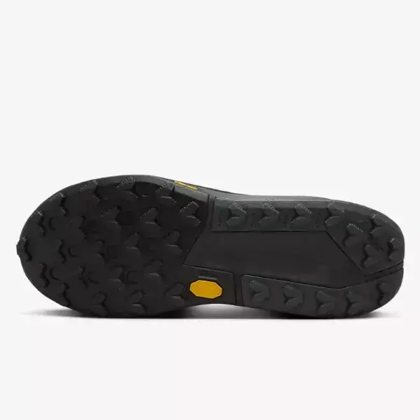 sepatu lari pria zoom x zegama trail 5