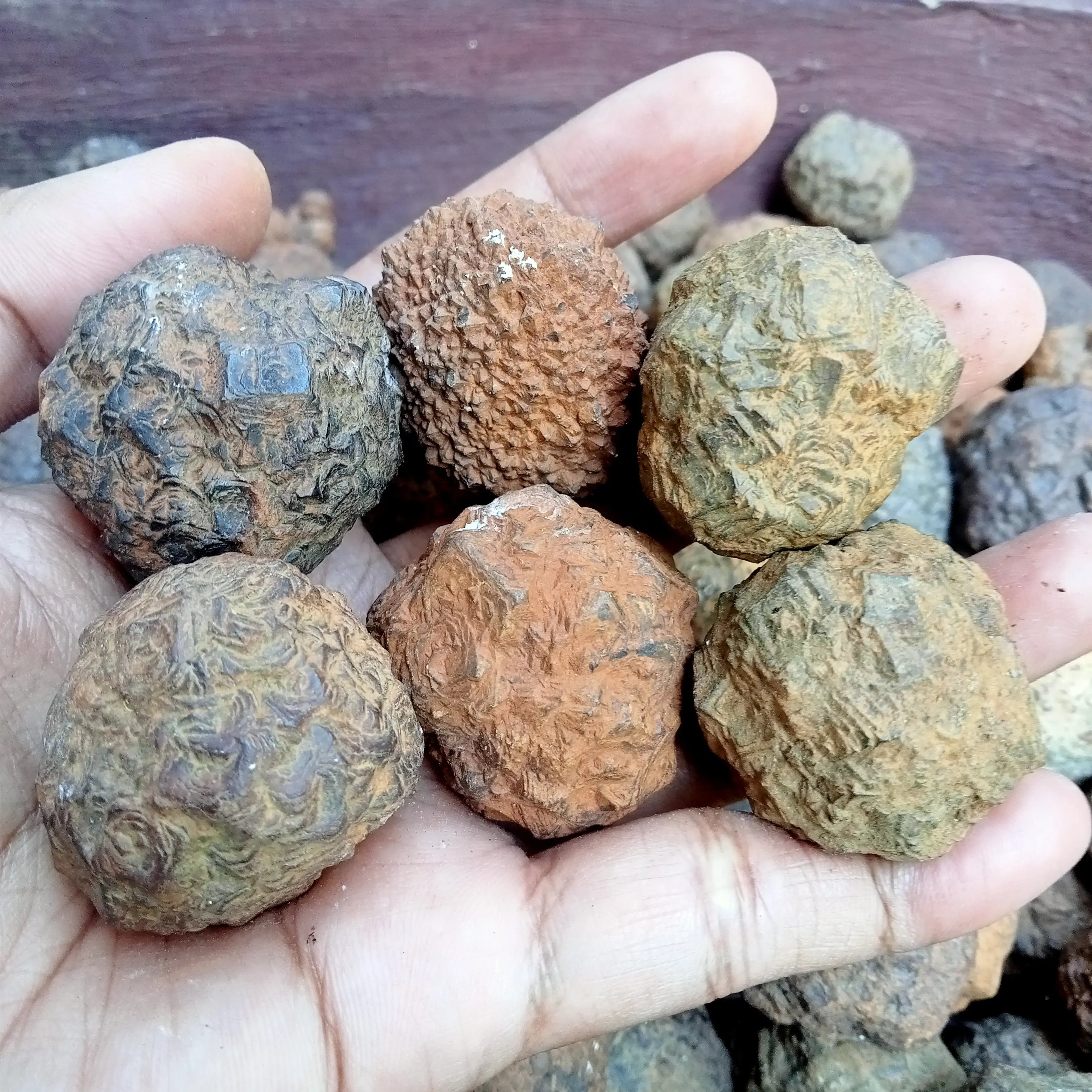 batu butiran motif kotak TDK nempel magnit  pa