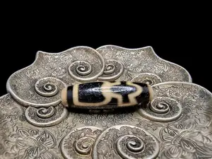 Batu Akik Dzi Yellow Tooth Dewa Rejeki Matahari Bulan Bintang Buddha Blessed Tibet 37mm E2407