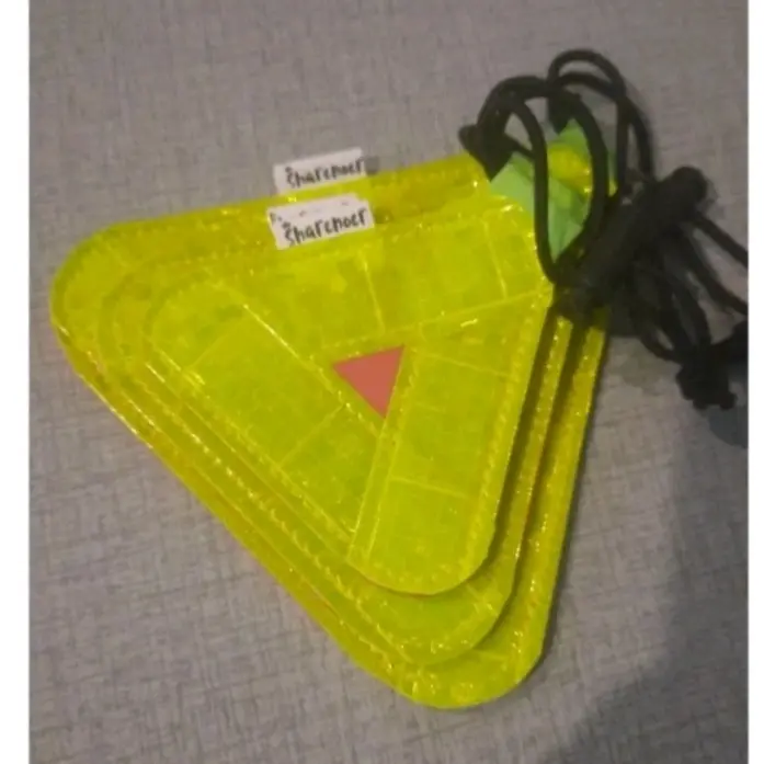 biketag spon Smallsize 8 cm triangle reflector sepeda
