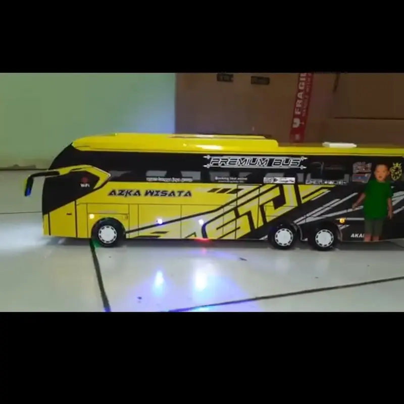 Miniatur bus STJ DELILAH Full lampu & Strobo 0