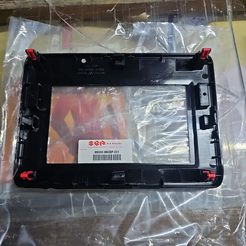 Frame Head Unit Suzuki All new Ertiga sporty warna hitam Glosy 3