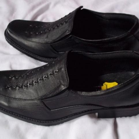 Gambar Jual Sepatu Formal Pria terbuat dari Kulit Asli Magetan, type DarkAny size 38 dari Decangkir Kab. Magetan Tokopedia