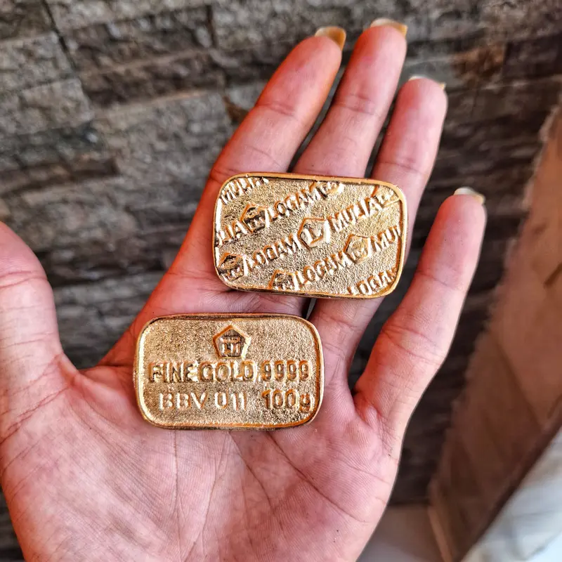Miniatur Emas Batangan Kuningan 999.9 Logam Mulia 100 gram 3