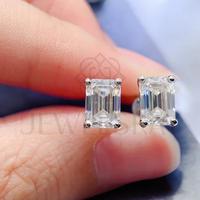 Gambar Anting Cruz Moissanite Emerald Cut Earrings Perhiasan Elegant Fancy Diamond Look Jewelry Kawin Tunangan Wedding Engagement Lamaran Married Bridal Jewelsray Intan Permata Luxoela - 1 Carat x 2 dari Luxoela Kota Administrasi Jakarta Barat 5 Tokopedia