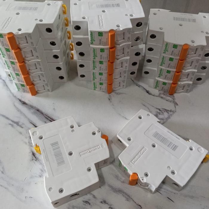 mcb schneider 1phase c6,c10&c16