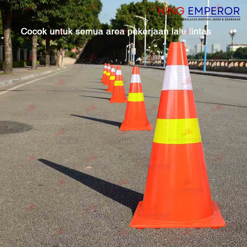 Safety Traffic Cone 72CM PVC Plastic / Kerucut Lalu Lintas 72CM Plastik PVC 2