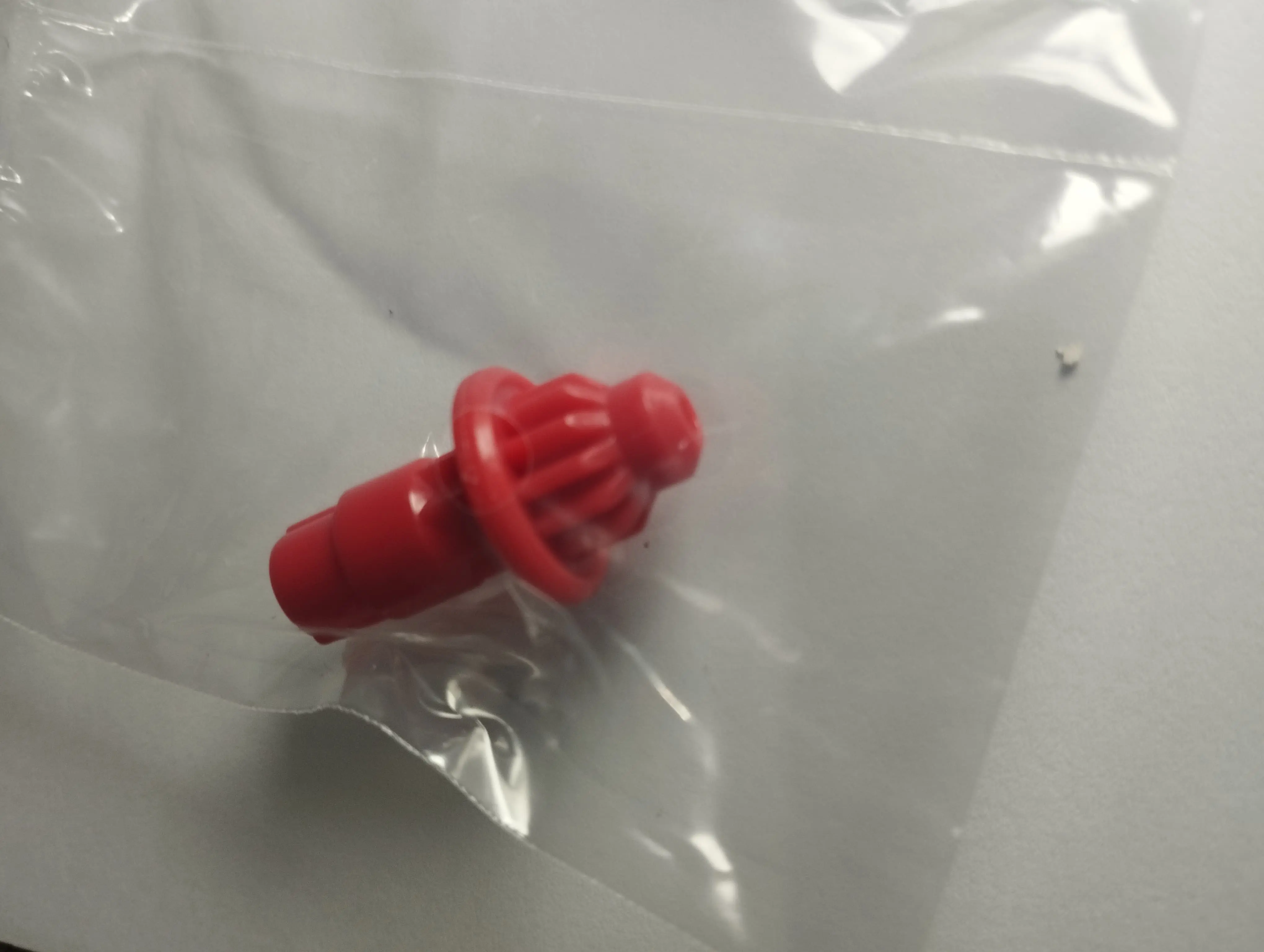 Beyblade X Bit Taper warna merah (Original Takara Tomy)