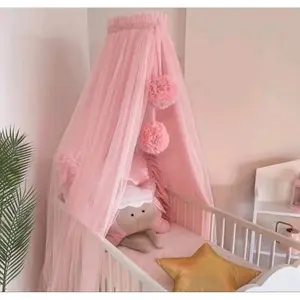 Kelambu Bayi Mewah Plus Gantungan Pompom Melindungi Bayi di Kasur dari Nyamuk Bahan Tile Halus Tinggi 150cm Model Kerut dengan Hiasan Pom-Pom Diameter 10cm