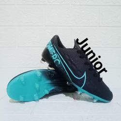 sol sepatu bola nike mercurial