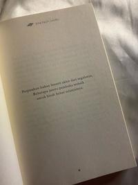 Gambar Buku Kita Pasti Sendiri studio helobagas Gradien Mediatama Bumifiksi dari bumifiksijakarta Jakarta Selatan 5 Tokopedia