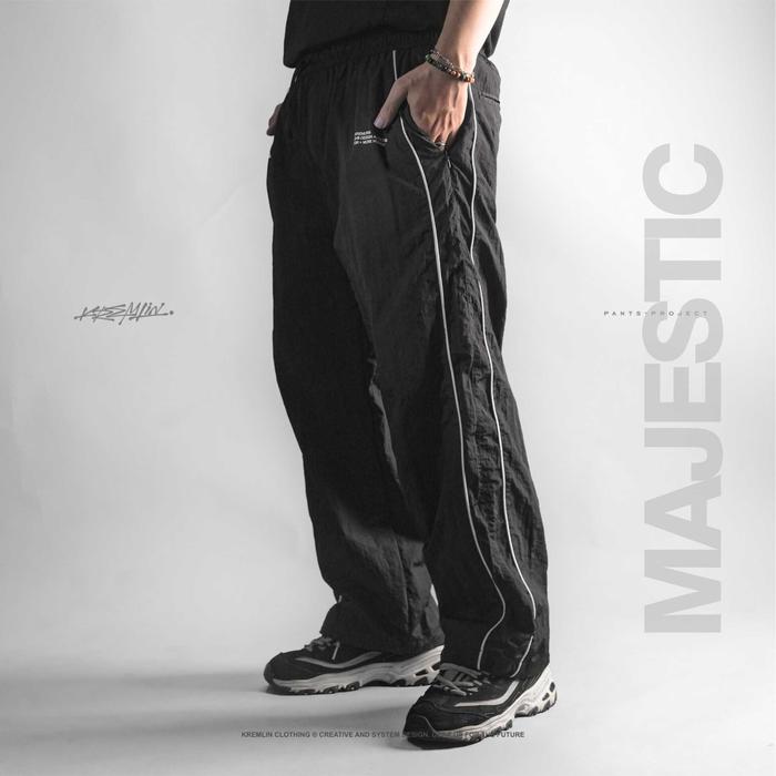 Gambar KREMLIN Long Pants Celana Nylon Cringkle Trackpants - MAJESTIC - S dari Kremlin Clothing Kota Bandung Tokopedia