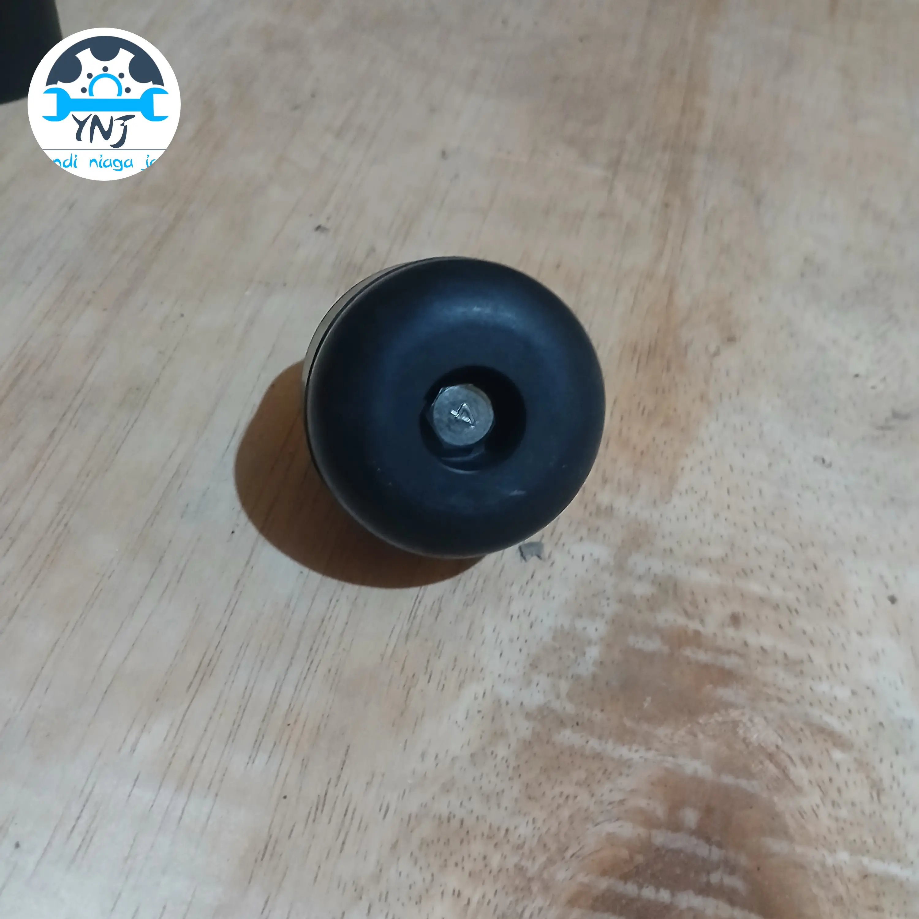 karet penahan bak pick up ato ban serep universal