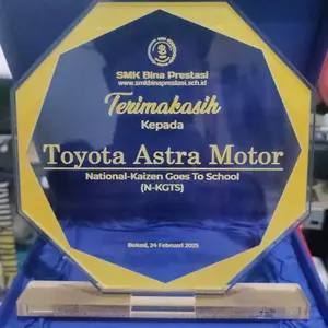 plakat akrilik custom 20x10cm proporsional + box bludru