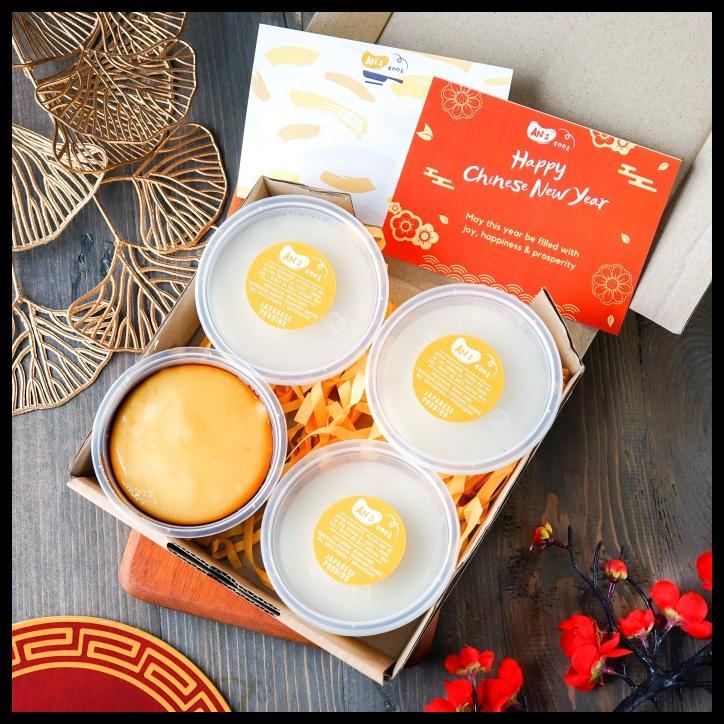 Ready Hampers Imlek Parcel Cny Chinese New Year Pudding Gyukaku Risol ...