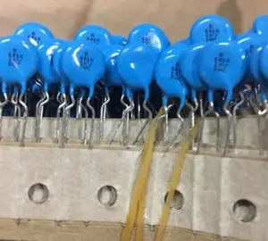 RD0485 kapasitor 681 2kv by PCM LTC GLODOK