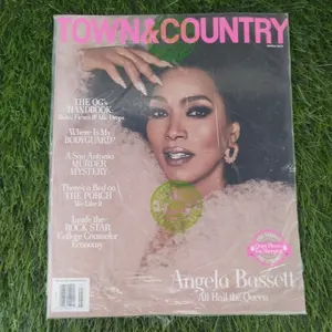 Majalah Town Country Edisi March 2025