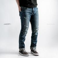 Gambar KREMLIN Celana Slim Fit Jeans Ripped Denim Wash Sky Blue - Nairobi - S dari Kremlin Clothing Kota Bandung 2 Tokopedia