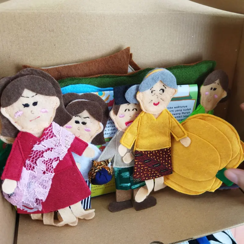 Bawang Merah & Putih | Alat Peraga Finger Puppet Flanel Cerita Rakyat |  Story Telling 8