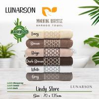 Gambar (2 HANDUK) HANDUK MORNING WHISTLE LUNARSON + BORDIR / HANDUK SESERAHAN dari Lindy Store Kota Tangerang 3 Tokopedia