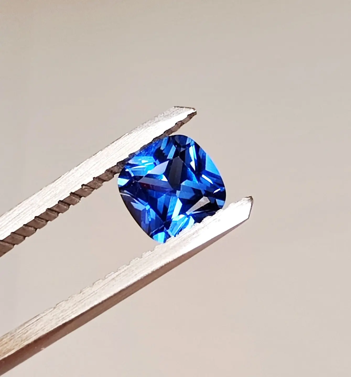Cornflower Blue Sapphire Brilliant Cut Cushion Shape Unheated Loose Stone Original 100% Genuine Corundum Lab Grown from Natural Seed of Sri Lanka Sapphire Batu Safir No Treatment Non Certified Warna Biru Cerah Open Color Sri Lanka Garansi Asli