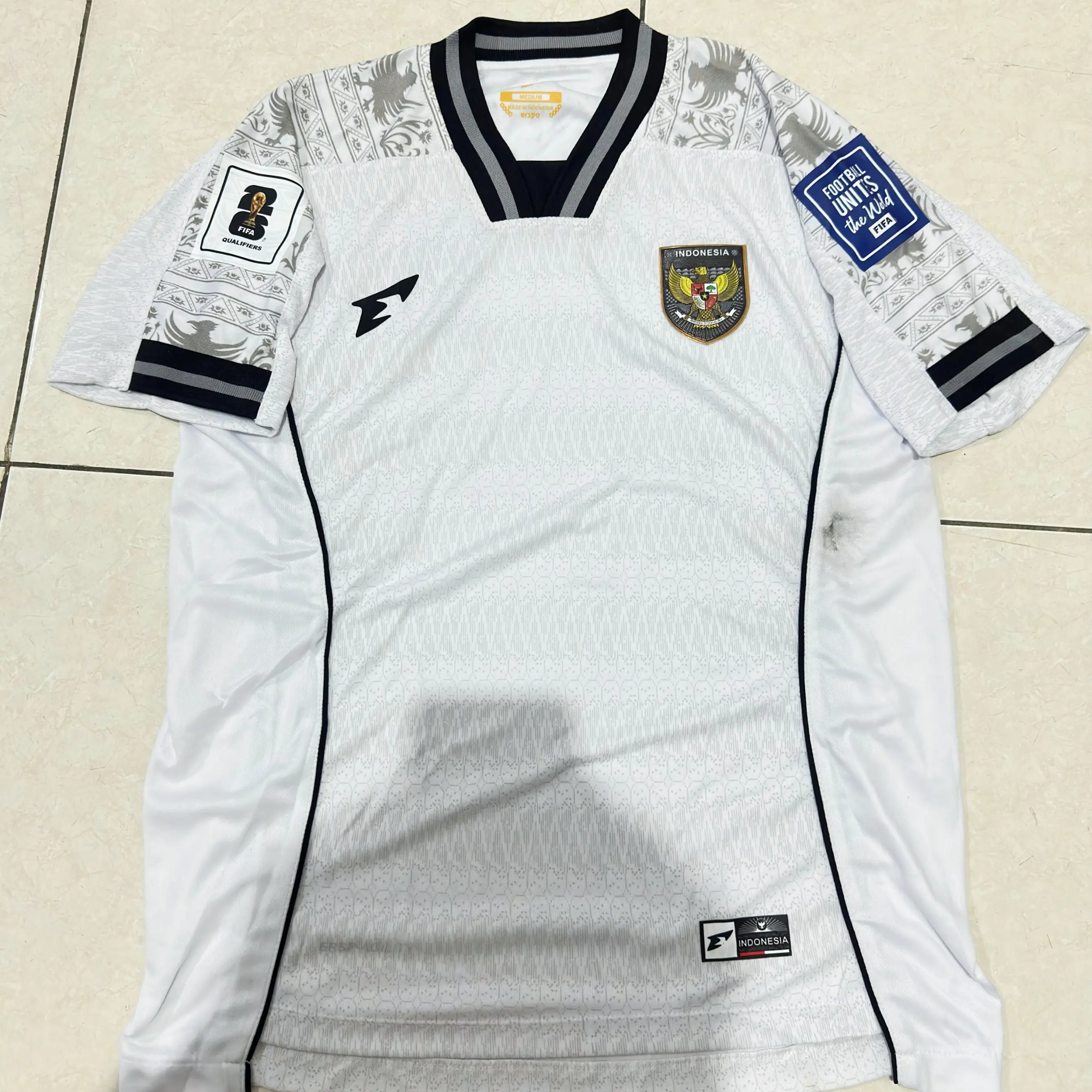 JERSEY BOLA TIMNAS INDONESIA AWAY 2025